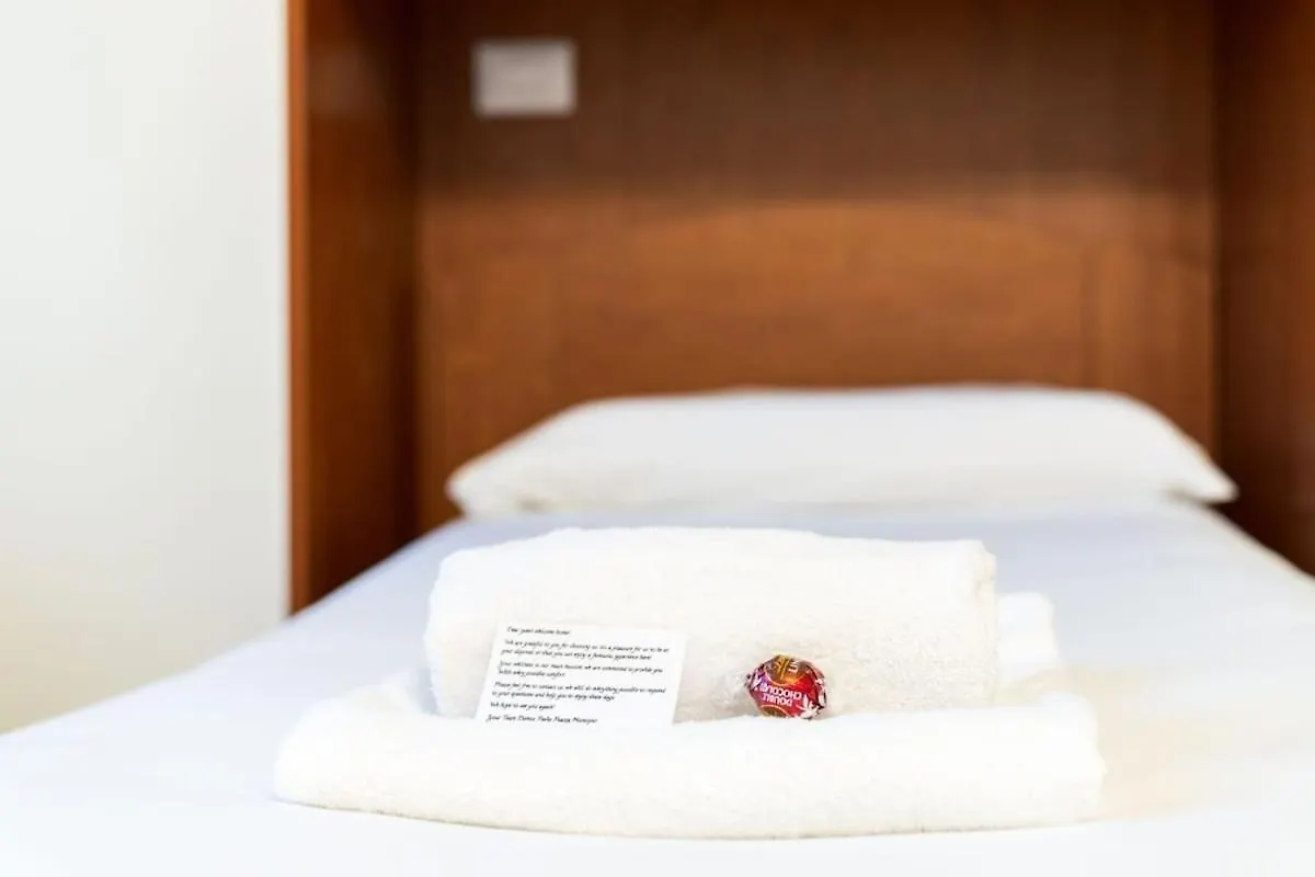 M3 10 Min Duomo Luxury Fondazione Prada House Apartment Milan