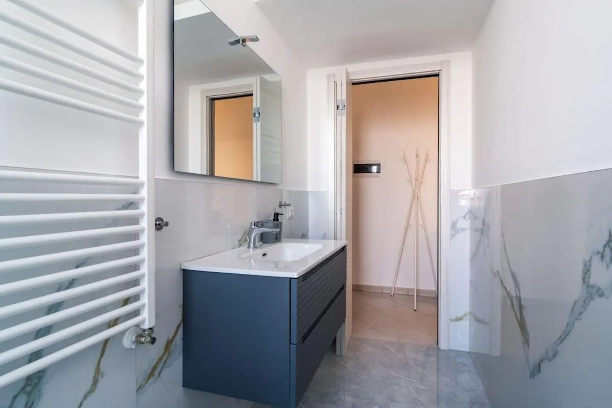 M3 10 Min Duomo Luxury Fondazione Prada House Apartment Milan Italy